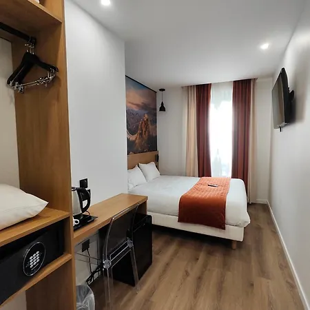 55 Montparnasse Hotel 3*