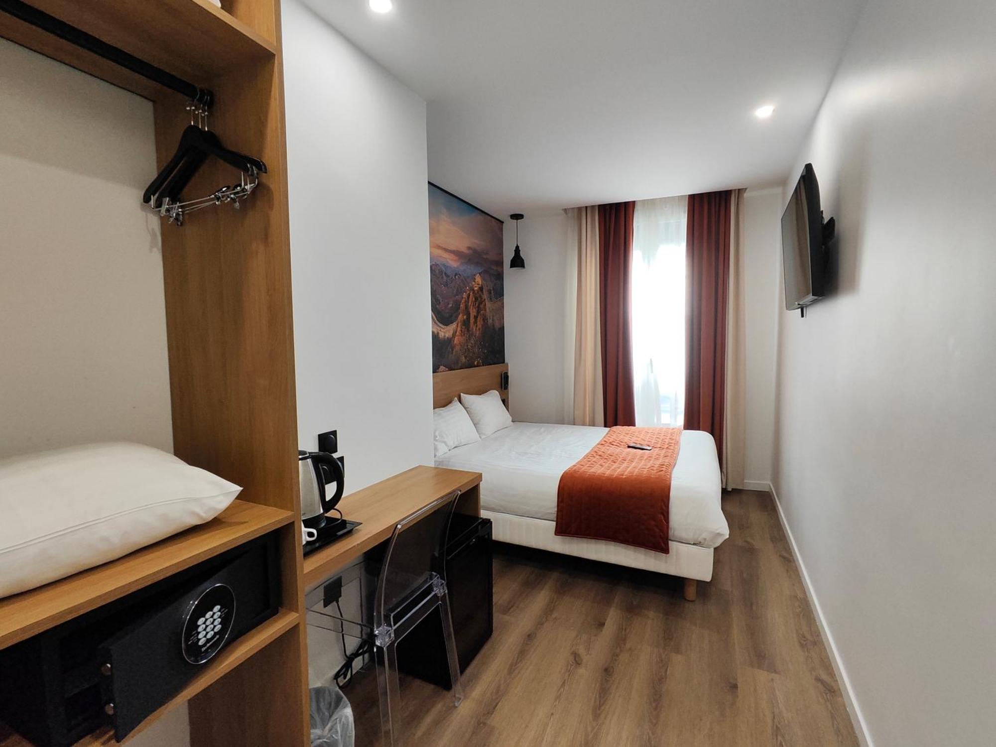 55 Montparnasse Hotel 3*